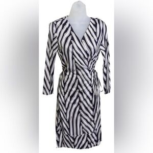 Diane Von Furstenberg Black and Cream Long Sleeve Dress